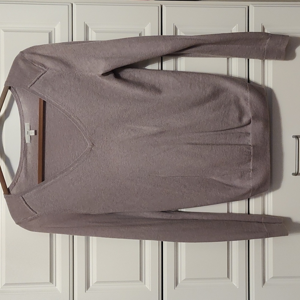 Gap women's small light purple long sleeved sweater